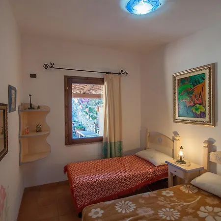 Villetta Obino Villa Palau